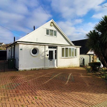Becky'S Bungalow By Ty Sa -Spacious 4 Bed Bungalow Cardiff Eksteriør billede